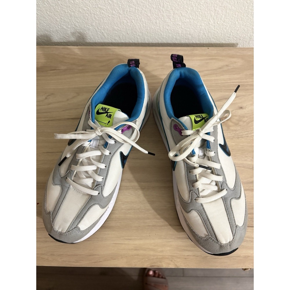 Nike Air Max Dawn Unisex Kids White/Gray/Blue Low Top Sneakers Size 7Y